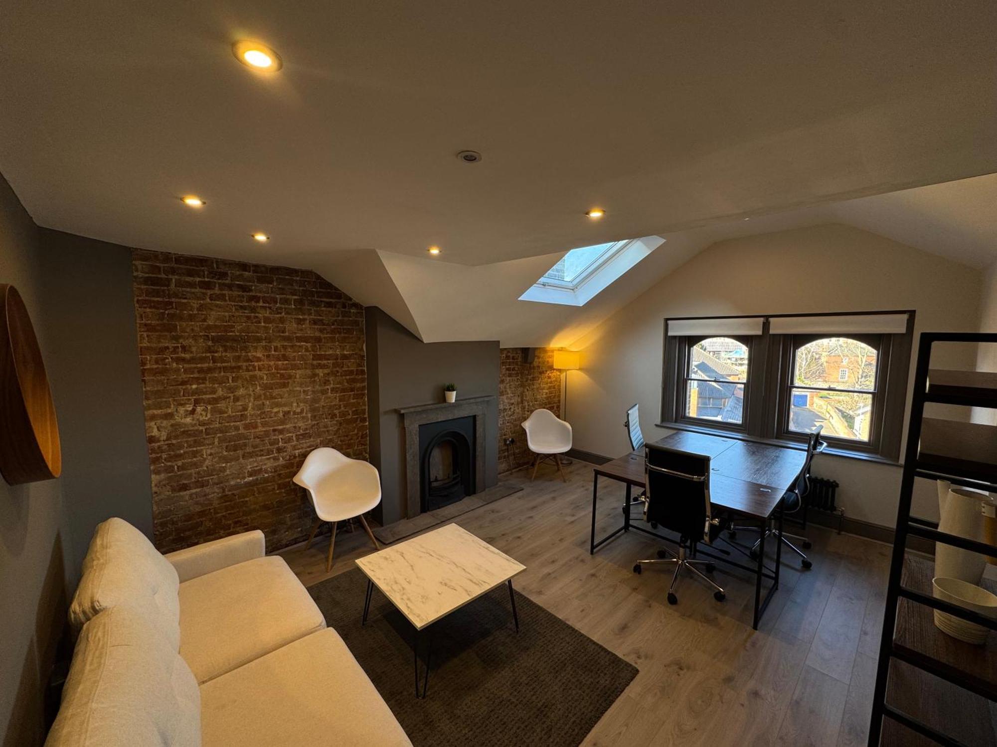 Digital Nomad Studio Норвич Экстерьер фото
